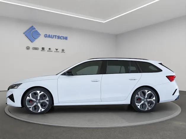 SKODA Octavia Combi 2.0 TSI DSG RS 30 Years Edition