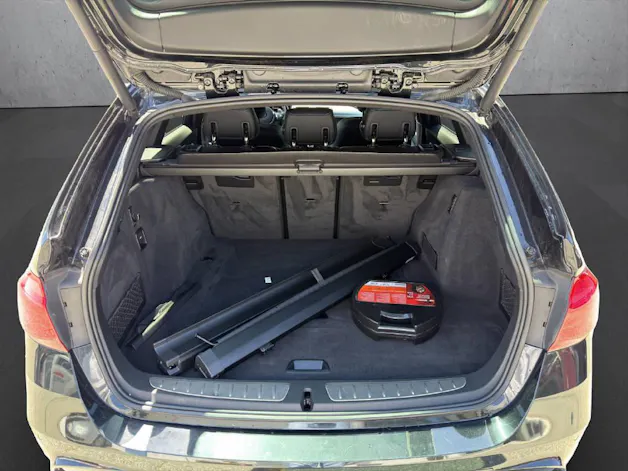 BMW 320i Essential Ed. xDrive SAG Tourin