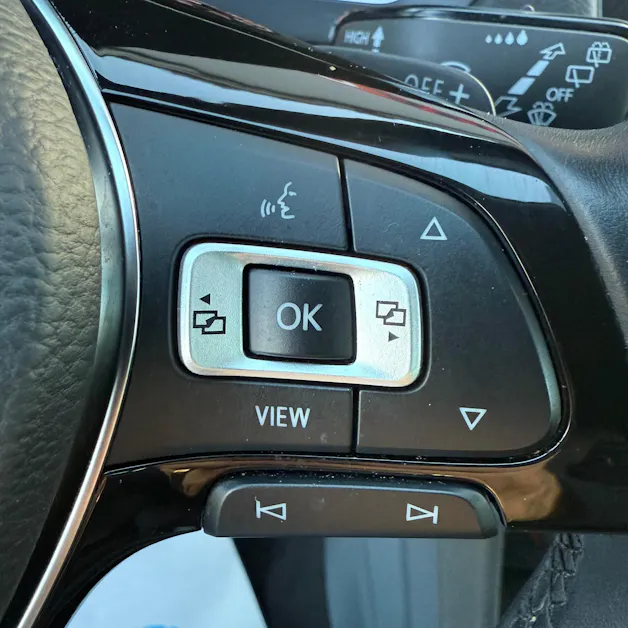 VW Tiguan 2.0 TDI SCR Highline 4Motion DSG *Anhängerkupplung*