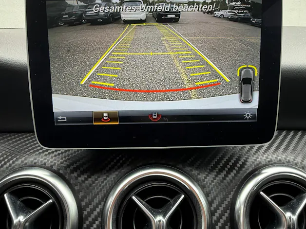 Mercedes-Benz A 250 AMG Line 7G-DCT *PANORAMA-DACH*