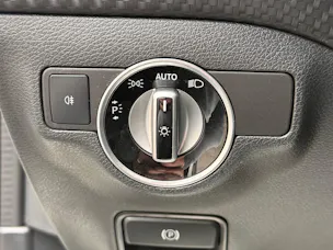 Mercedes-Benz A 250 AMG Line 7G-DCT *PANORAMA-DACH*
