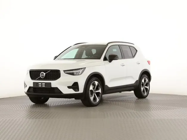 Volvo XC40 B4 Benzin Mild Hybrid Plus Dark DCT