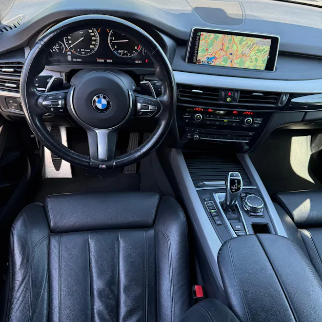 BMW X5 xDrive 30d Steptronic M Sport *LEDER - PANORAMA-DACH - ANHÄNGERKUPPLUNG*
