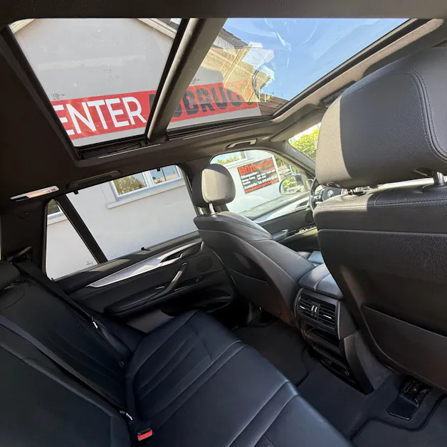BMW X5 xDrive 30d Steptronic M Sport *LEDER - PANORAMA-DACH - ANHÄNGERKUPPLUNG*