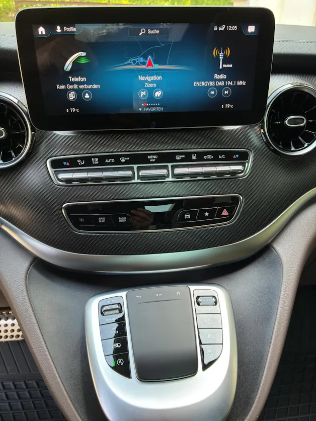 Mercedes-Benz V 300 d lang Avantgarde 4Matic 9G-Tronic