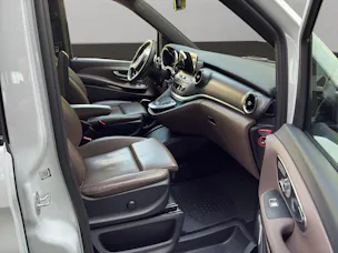 Mercedes-Benz V 300 d lang Avantgarde 4Matic 9G-Tronic