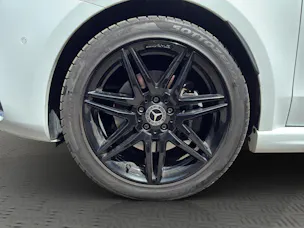 Mercedes-Benz V 300 d lang Avantgarde 4Matic 9G-Tronic