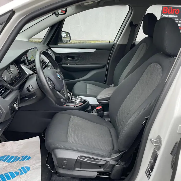 BMW 218d xDrive Gran Tourer Steptronic *CH-FAHRZEUG / ANHÄNGERKUPPLUNG / 7 SITZE / 12 MONATE GARANTIE*