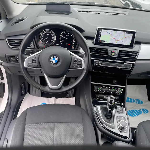 BMW 218d xDrive Gran Tourer Steptronic *CH-FAHRZEUG / ANHÄNGERKUPPLUNG / 7 SITZE / 12 MONATE GARANTIE*