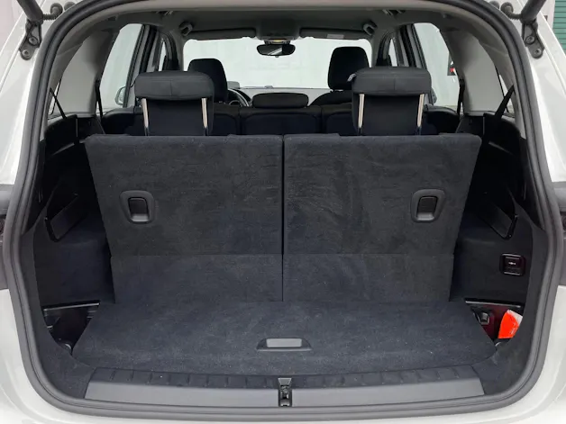BMW 218d xDrive Gran Tourer Steptronic *CH-FAHRZEUG / ANHÄNGERKUPPLUNG / 7 SITZE / 12 MONATE GARANTIE*