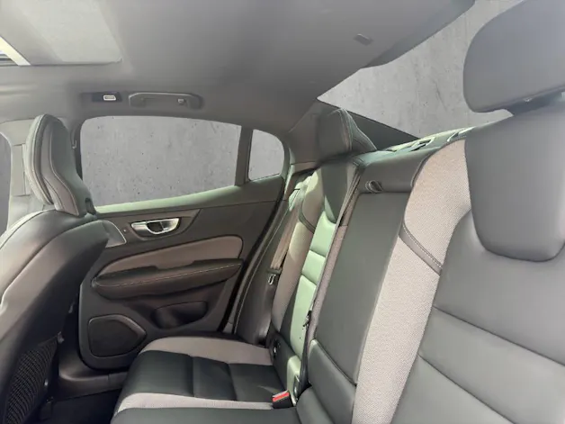 Volvo S60 2.0 T8 TE Ultimate Dark eAWD