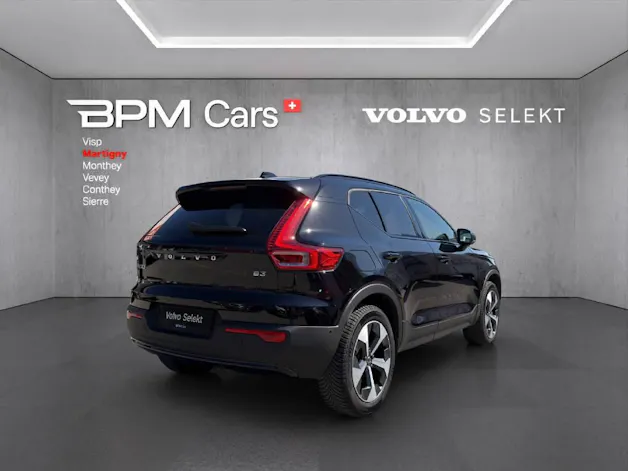 Volvo XC40 2.0 B3 MH Plus Dark