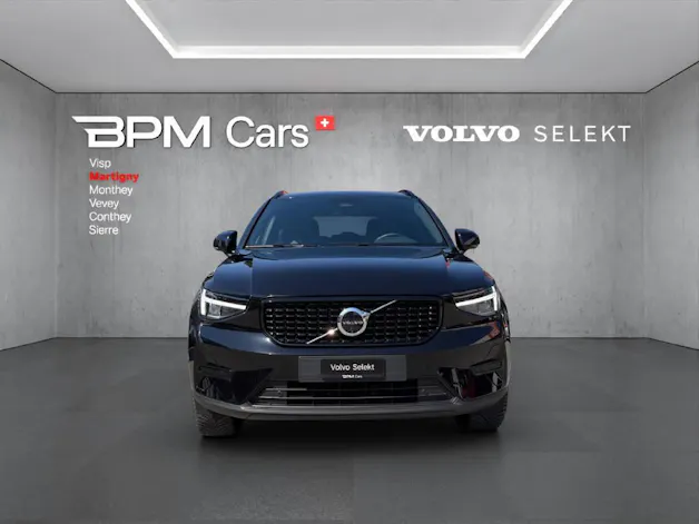 Volvo XC40 2.0 B3 MH Plus Dark