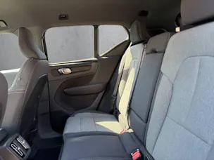 Volvo XC40 2.0 B3 MH Plus Dark