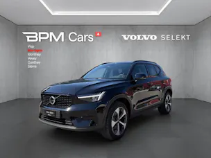 Volvo XC40 2.0 B3 MH Plus Dark