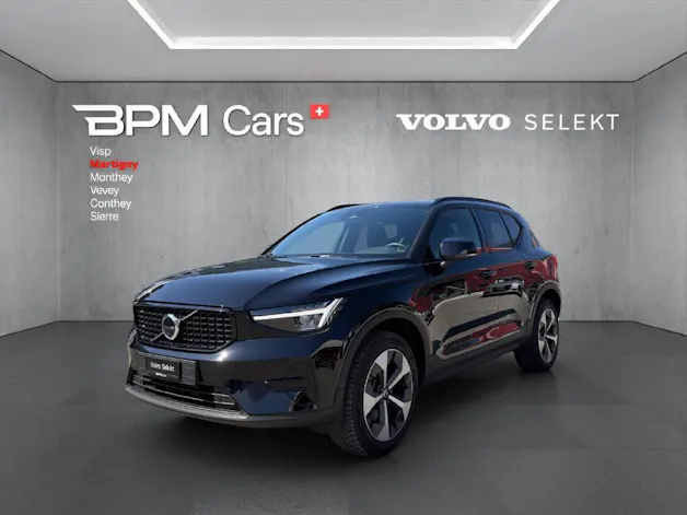 Volvo XC40 2.0 B3 MH Plus Dark