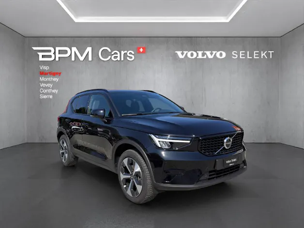 Volvo XC40 2.0 B3 MH Plus Dark