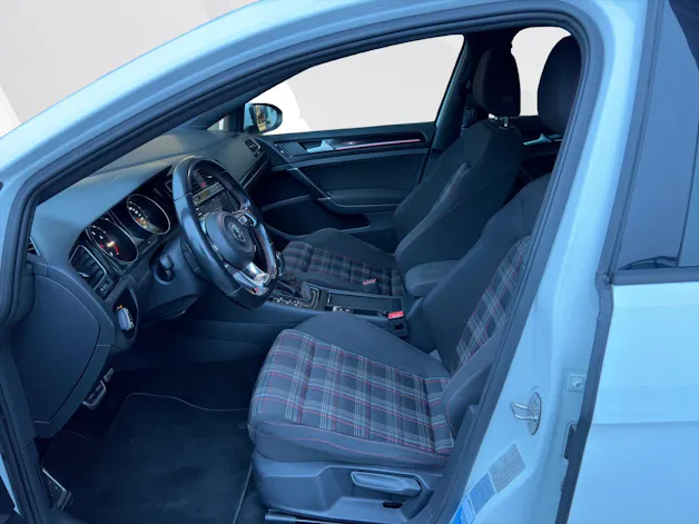 VW Golf VII 2.0 TSI GTI Performance DSG