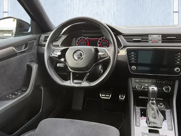 Škoda Superb Combi 2.0 TDi SportLine 4x4 DSG