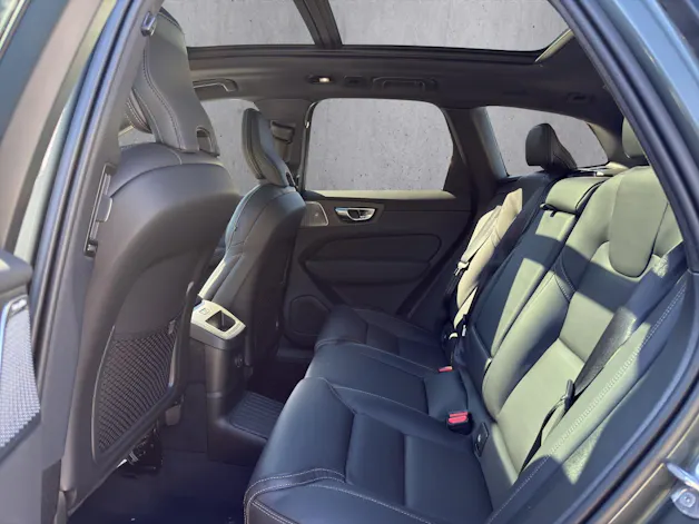 Volvo XC60 T6 eAWD PluginHybrid Ultra Dark Geartronic