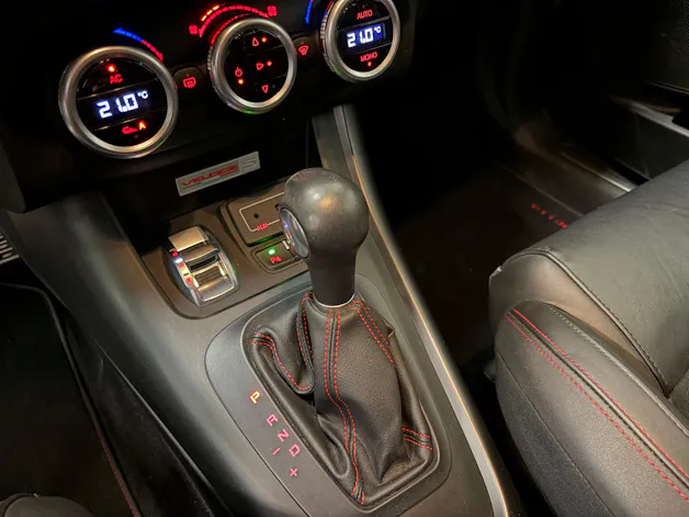 Alfa Romeo Giulietta 1750 TBi Veloce TCT