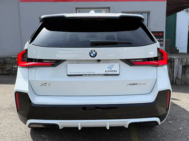 BMW X1 xDrive 20d 48V M Sport *PANORAMA-DACH / ANHÄNGERKUPPLUNG / CH-FAHRZEUG*