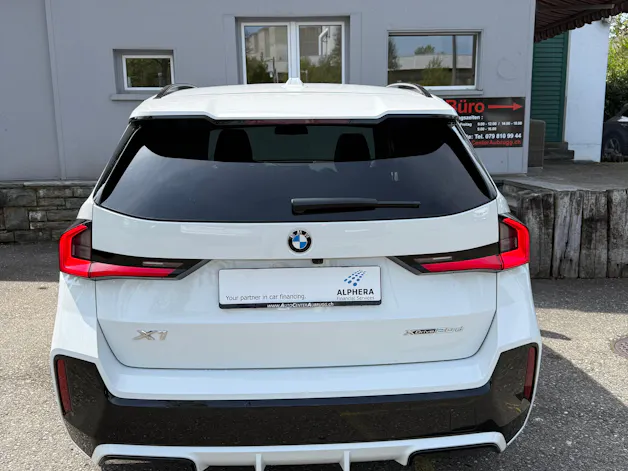 BMW X1 xDrive 20d 48V M Sport *PANORAMA-DACH / ANHÄNGERKUPPLUNG / CH-FAHRZEUG*