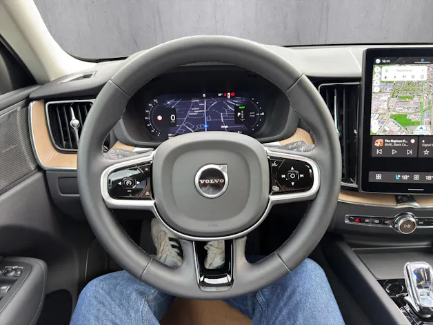 Volvo XC60 T6 eAWD PluginHybrid Plus Dark Geartronic