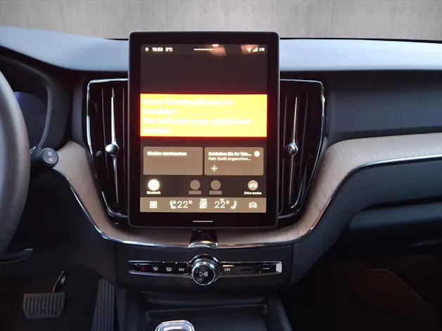 VOLVO XC60 T6 eAWD PluginHybrid Plus Dark Geartronic
