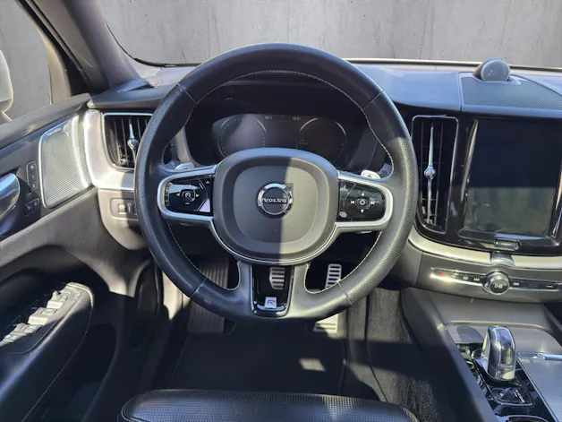 Volvo XC60 T8 eAWD R-Design Geartronic