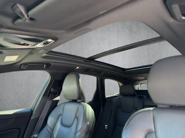 Volvo XC60 T8 eAWD R-Design Geartronic