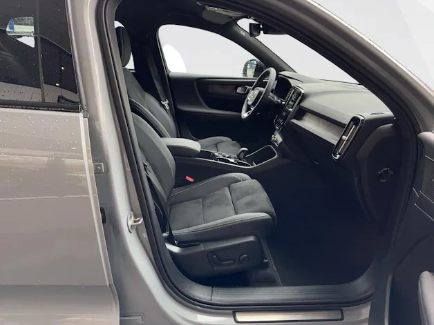 Volvo XC40 1.5 T4 PiH Plus Dark