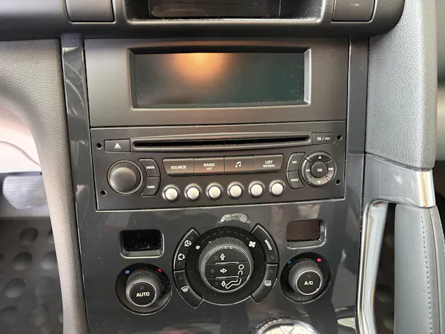 Peugeot 3008 1.6 HDI Business EGS6