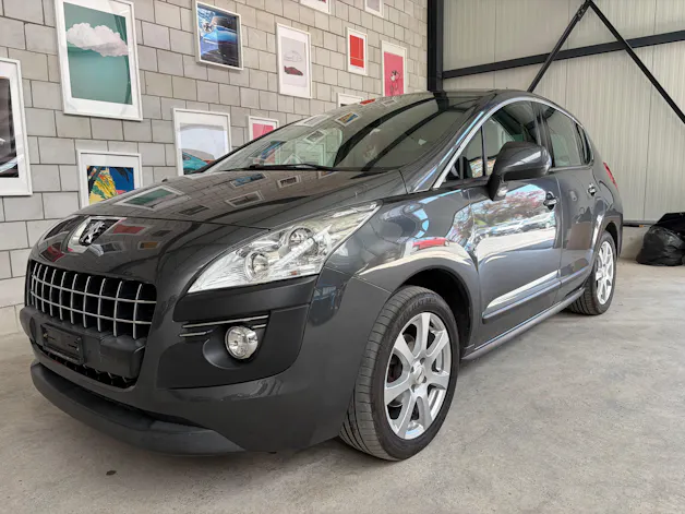 Peugeot 3008 1.6 HDI Business EGS6