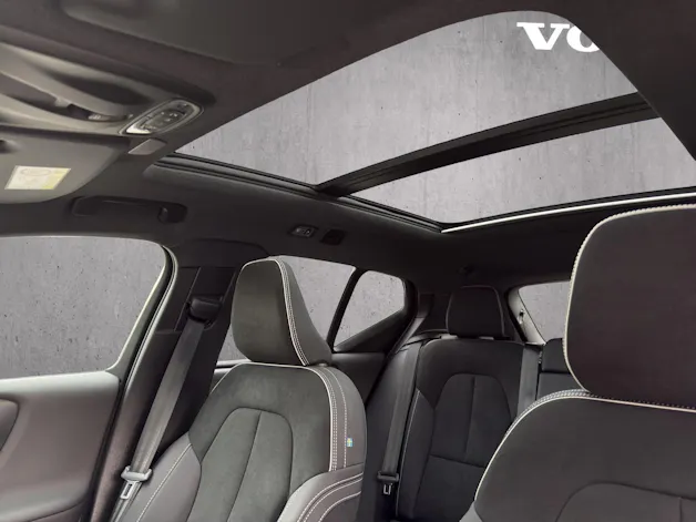 Volvo XC40 T5 PHEV Ultimate Dark DCT