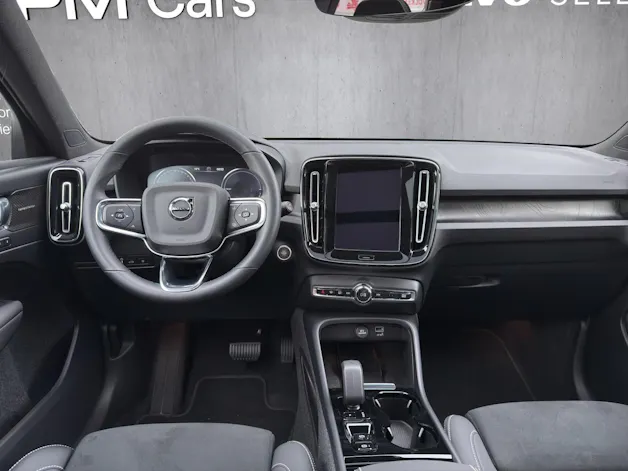 Volvo XC40 T5 PHEV Ultimate Dark DCT