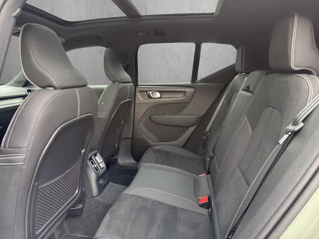 Volvo XC40 T5 PHEV Ultimate Dark DCT