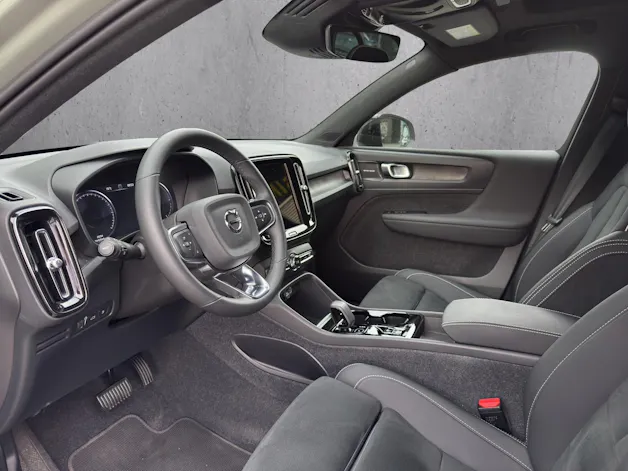Volvo XC40 T5 PHEV Ultimate Dark DCT