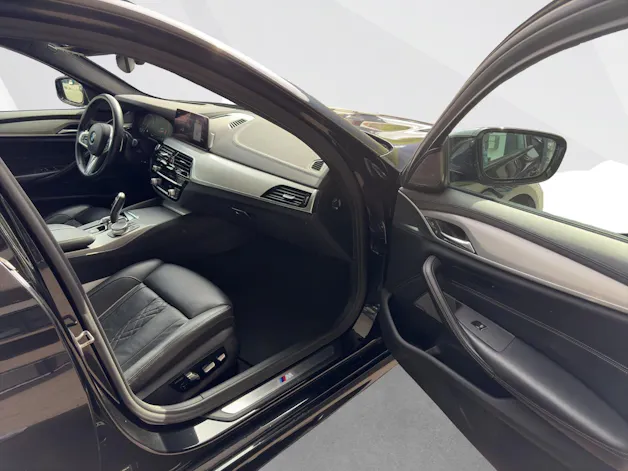 BMW 540i xDrive Touring