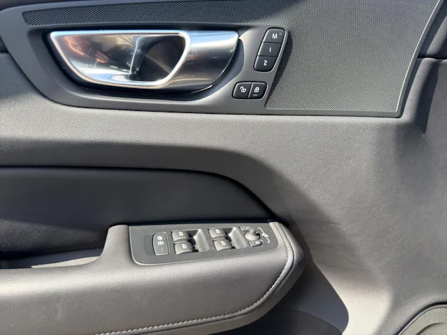 Volvo XC60 T6 eAWD PluginHybrid Plus Dark Geartronic