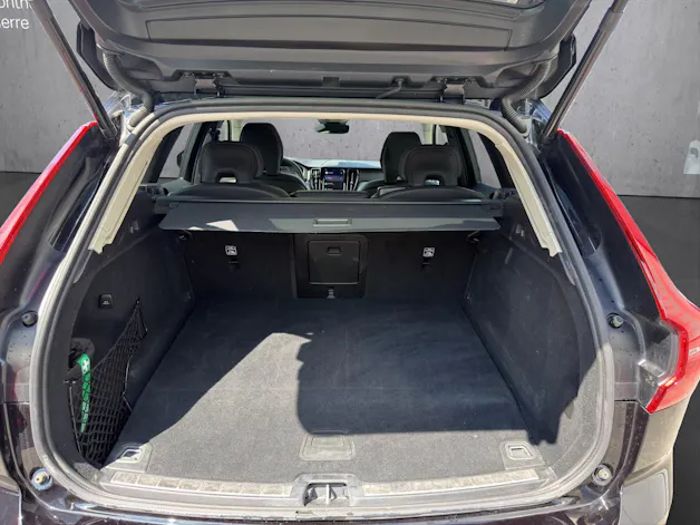Volvo XC60 T6 eAWD PluginHybrid Plus Dark Geartronic