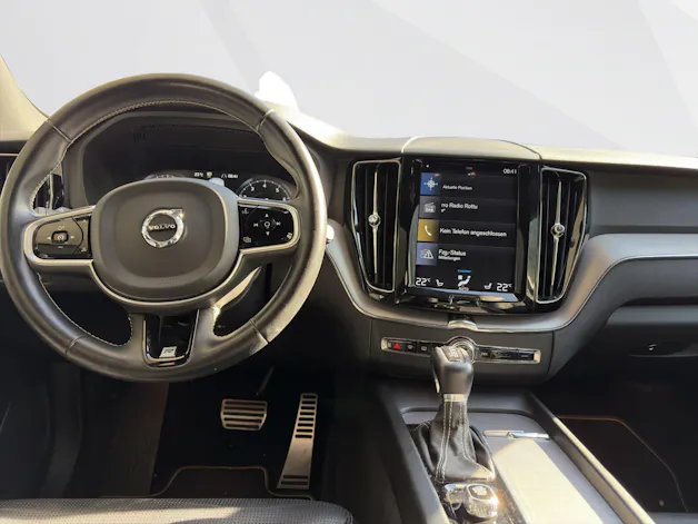 VOLVO XC60 2.0 T6 R-Design AWD