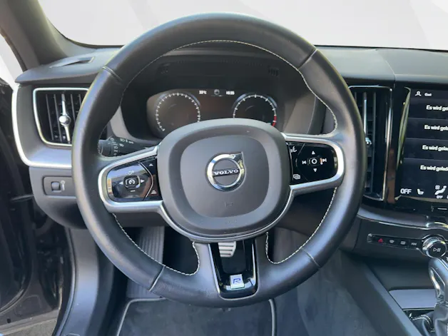 Volvo XC60 2.0 T6 R-Design AWD