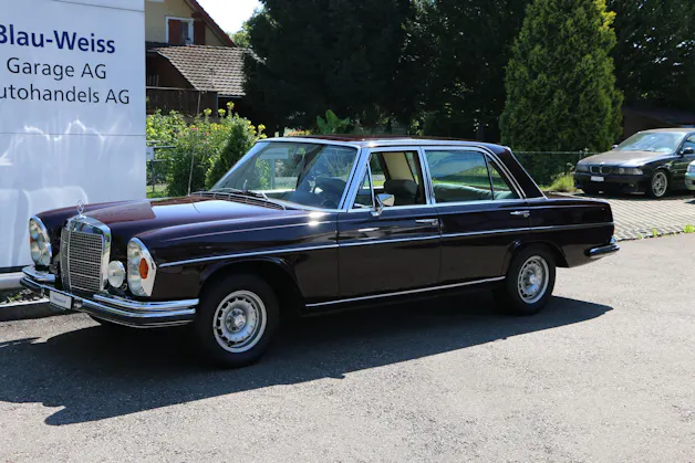 Mercedes-Benz 300 SEL