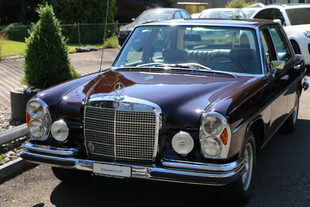 Mercedes-Benz 300 SEL