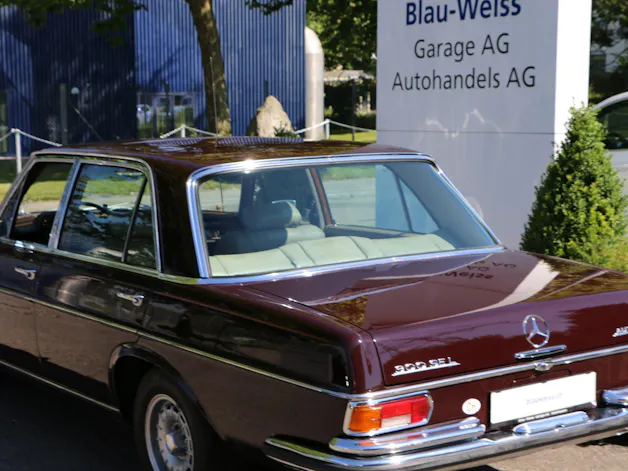 Mercedes-Benz 300 SEL