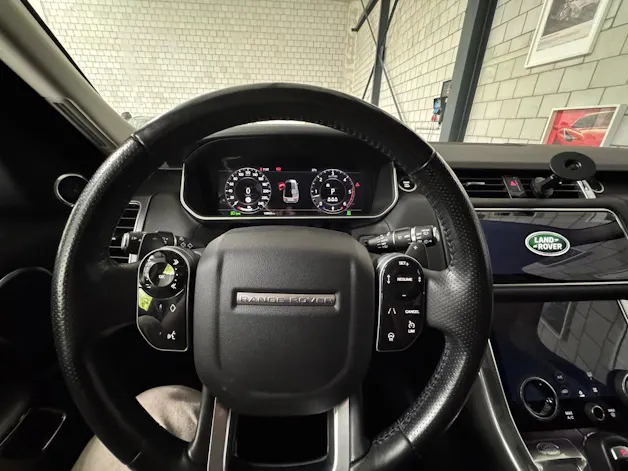 Land Rover Range Rover Sport 3.0 SDV6 HSE Automatic