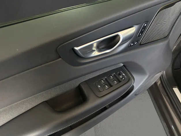 Volvo XC60 T8 eAWD PluginHybrid Xcentric Geartronic