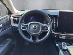 Volvo XC60 T8 eAWD PluginHybrid Plus Dark Geartronic