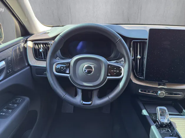 Volvo XC60 T8 eAWD PluginHybrid Plus Dark Geartronic